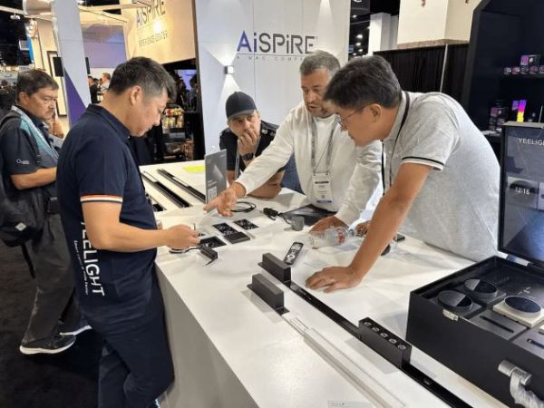 yeelight 易来参加cedia 2023展会，展示智能家居照明亚博im的解决方案