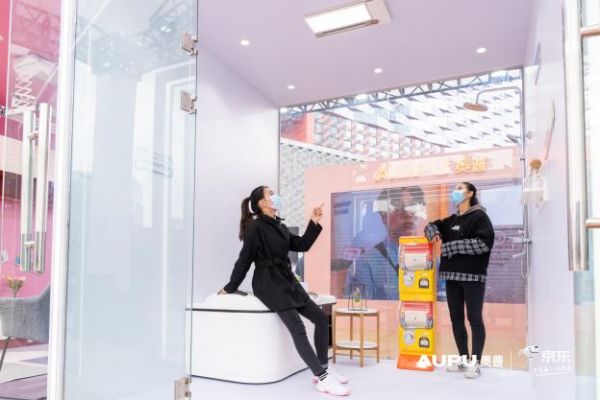 奥普快闪店发布净味浴霸s166n，全球首款能自动去味的浴霸长啥样？